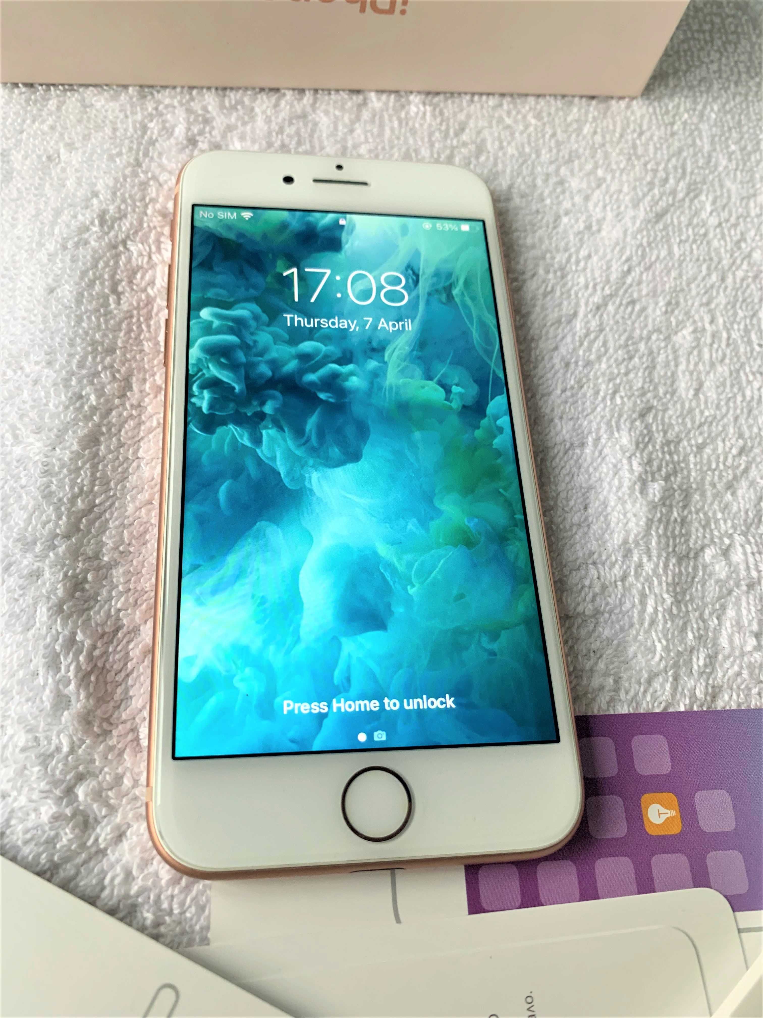 IPhone 8  64 Gb без драскотина