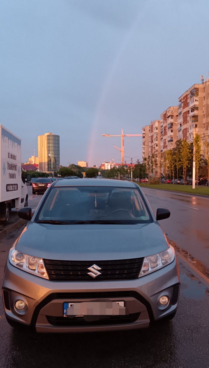 Suzuki Vitara,primul proprietar, înmatriculat octombrie 2016,impecabil