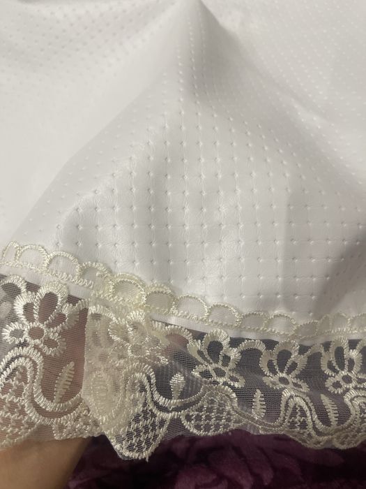 Скатерть белая с кружевом