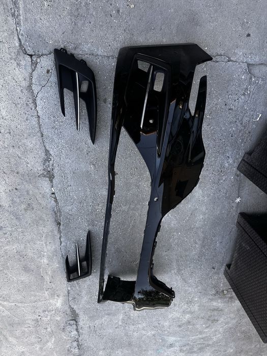 Bară față.grile proiector renault megane 4.facelift.