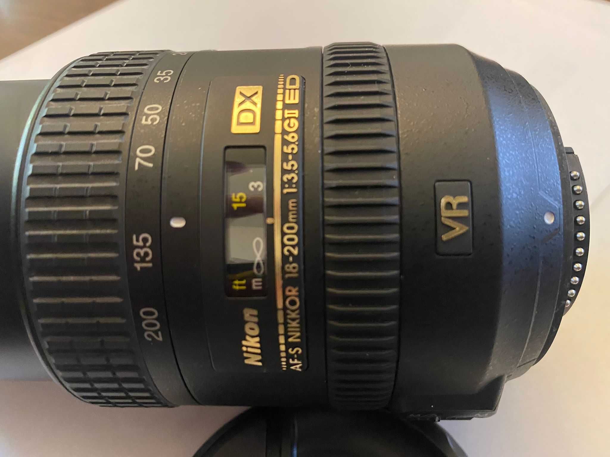 Nikon AF-S DX NIKKOR 18-200mm f/3.5-5.6G ED VR II