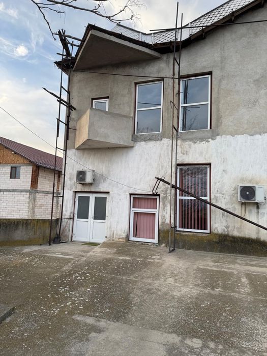 Casa de vânzare foarte spațioasă