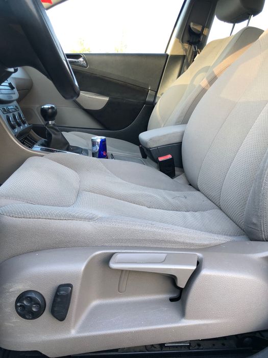 Vând Passat B6 1.6 fsi