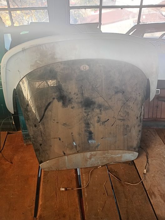 Capotă + haion  audi 80 complete