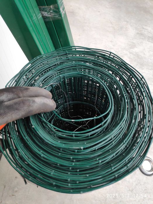 Plasă de sârmă pentru gard cu 6 stâlpi