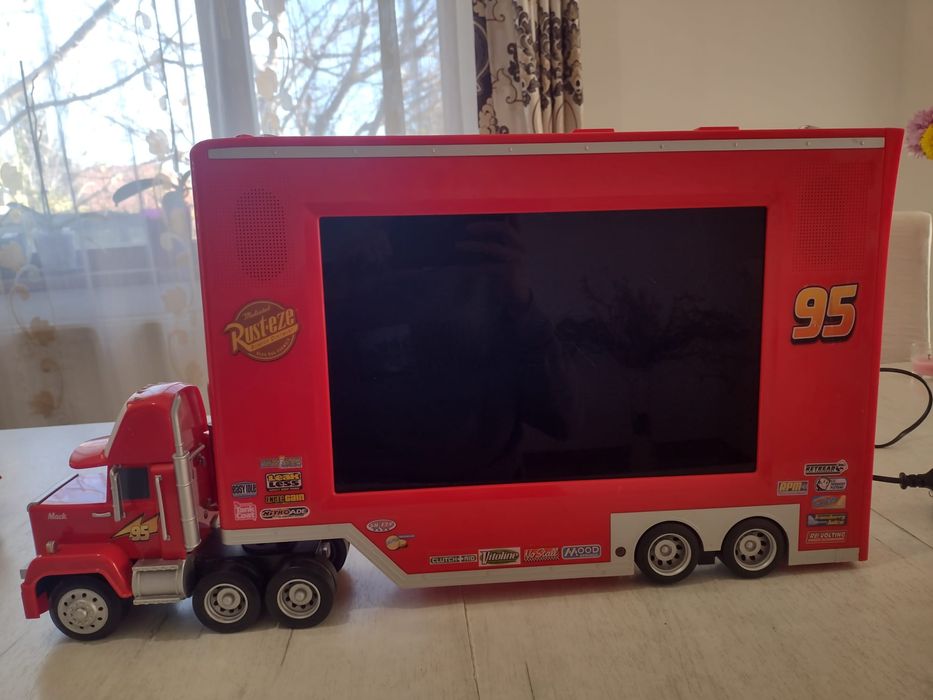 Vând televizor de colecție Disney Cars Mcqueen Mak