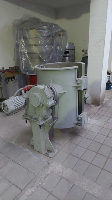 Cuptor de topire otel si neferoase inductie