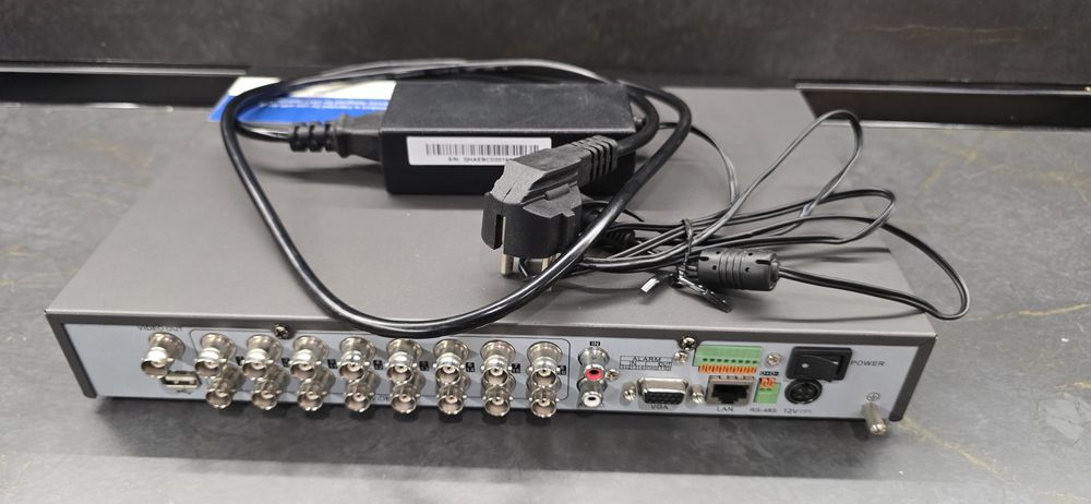 Видеорекордър DVR HIKVISION