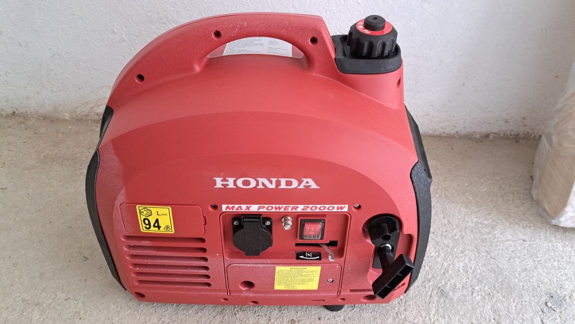 Инверторен генератор Honda 2000