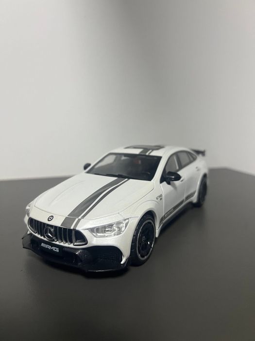 Vand Macheta Auto Metalica 1:24(20cm) ideal pentru colectionar/cadou!