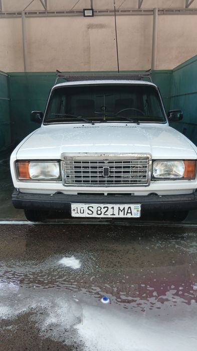 Vaz 2107 sotiladi
