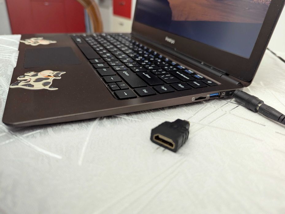 Лаптоп Prestigio Smartbook 133S (1080p FULL HD дисплей с добавено SSD)