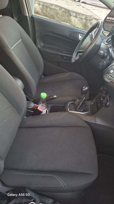 Автомобил форд фиеста