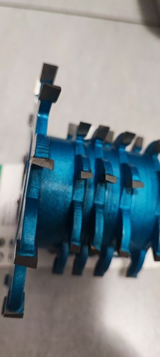 Grup de freze  frezare teuri tamplarie aluminiu