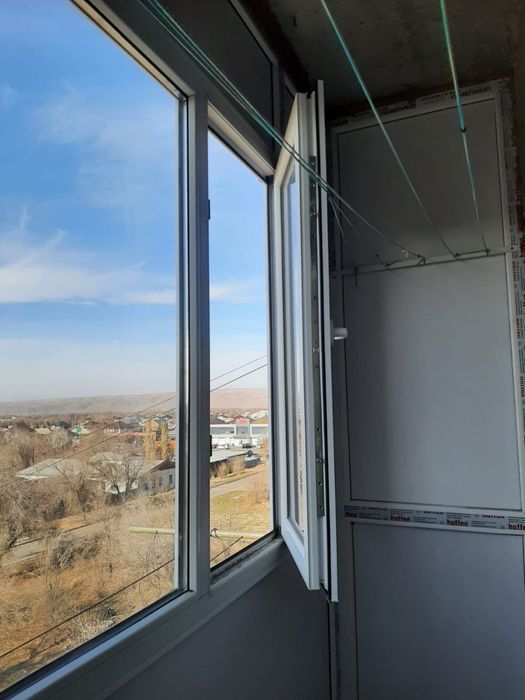 Балкон  (3,20×0,75 м)