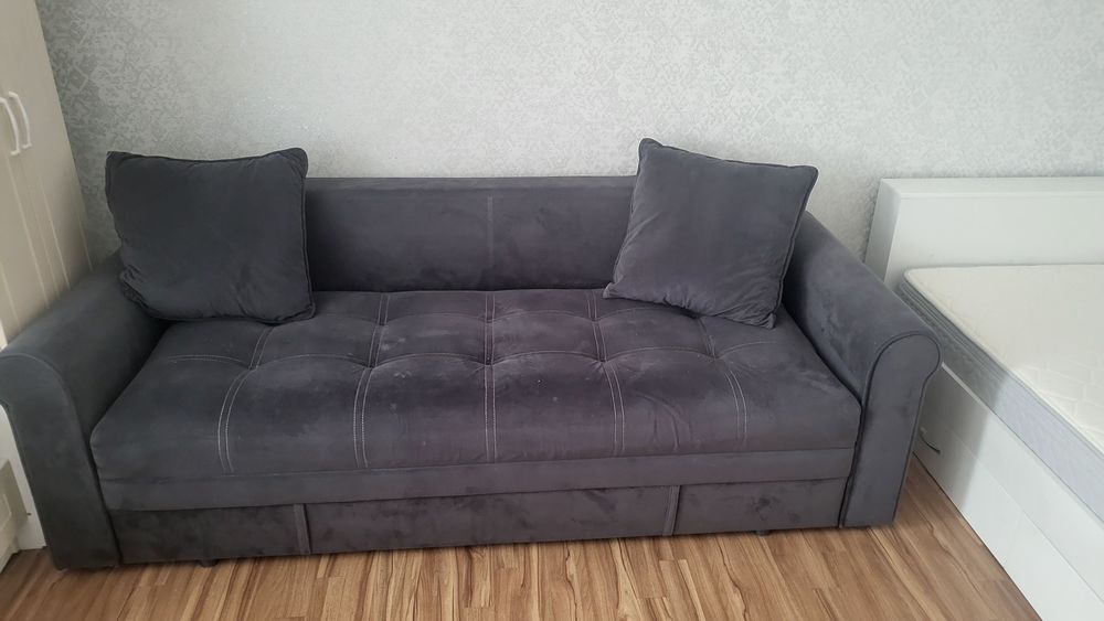 Диван для гостиной/ спальни