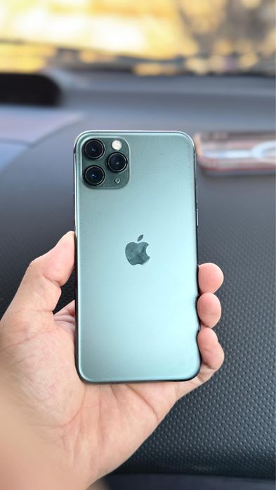 Продам айфон 11 про