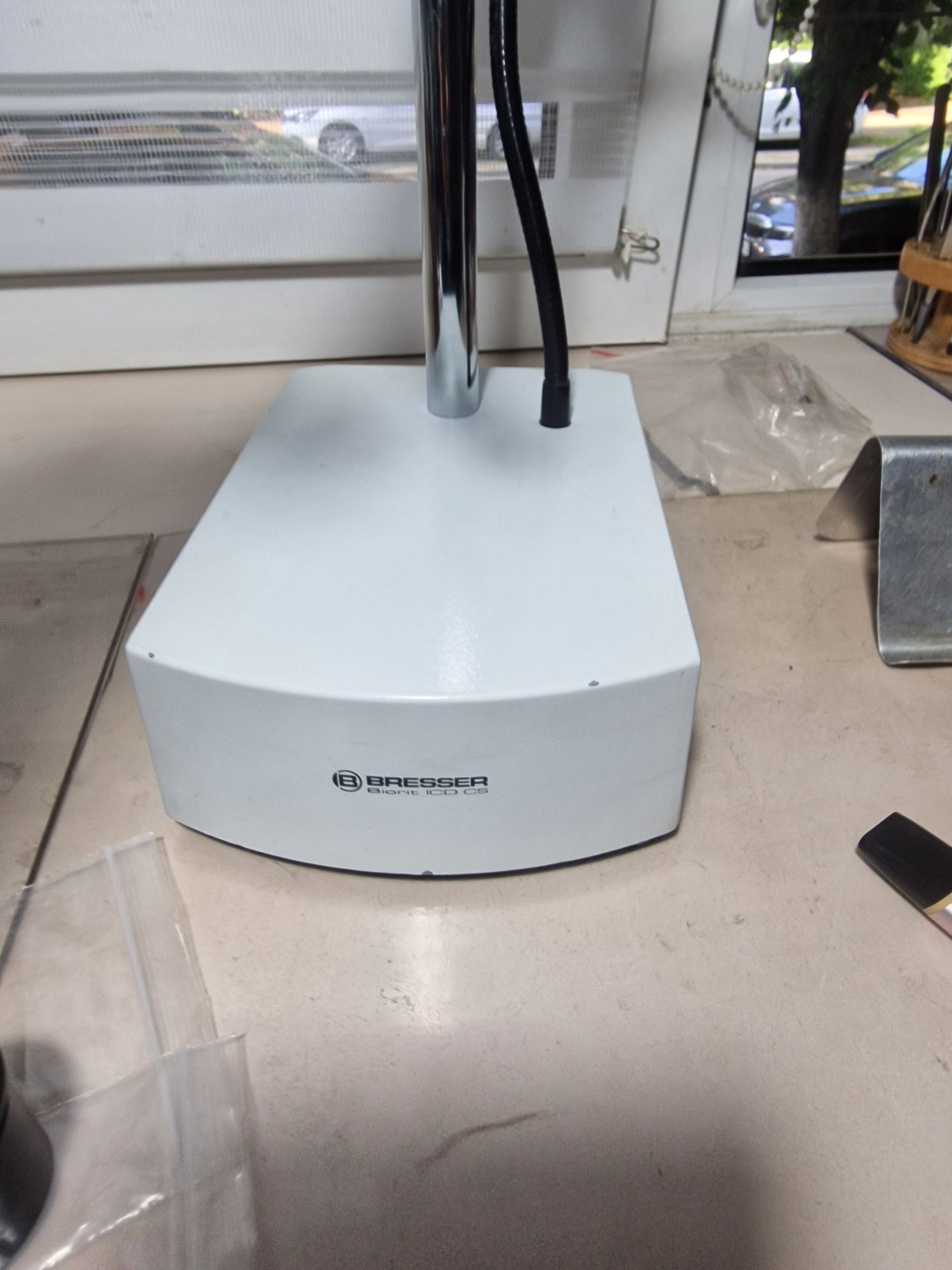 Microscop bresser.