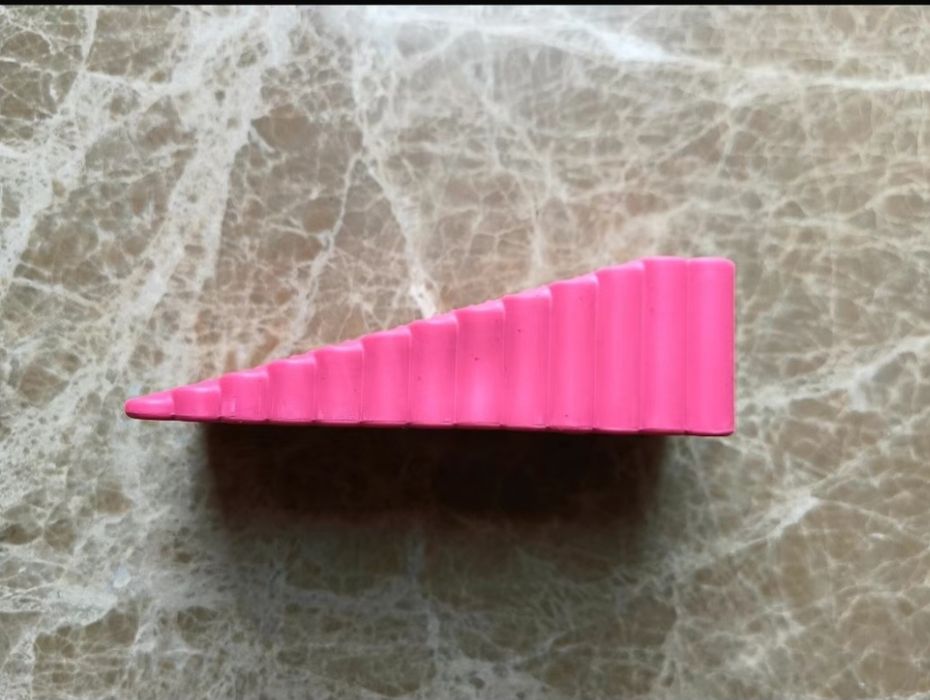 Стоппер для двери. Новый.