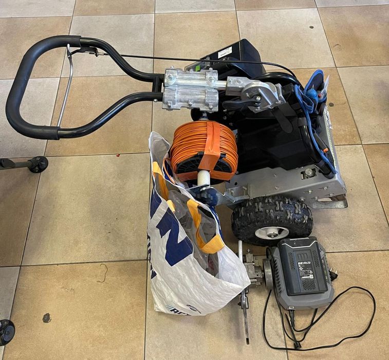 Troliu portabil pentru cabluri Portable Winch PWM 600MH-Li -A-