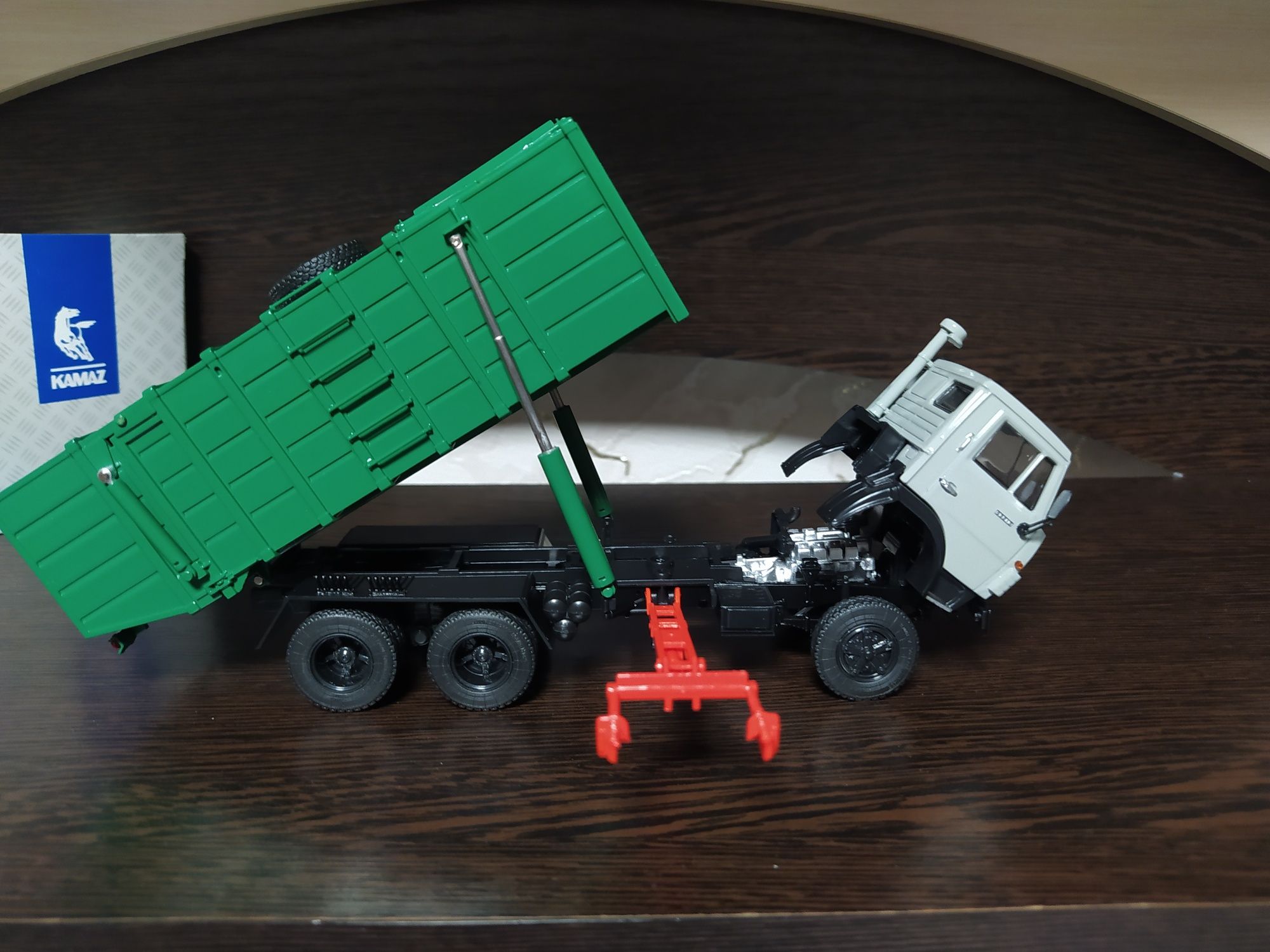 Масштабные модели 1:43