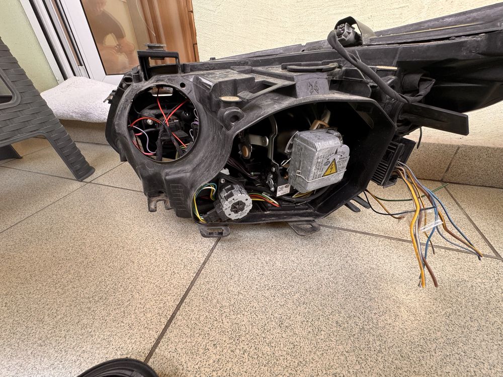 Фарове за BMW E60 E61 пре фейс 2003-2006