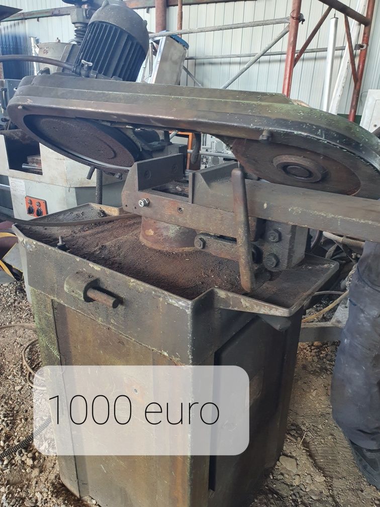 Utilaje pentru prelucrat diferite piese din fier . Debitat,rectifica