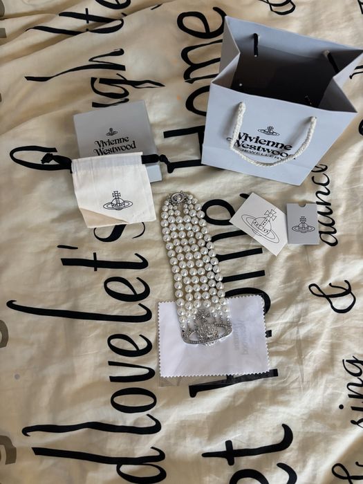 Lantisoare vivienne westwood