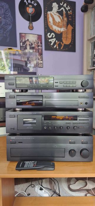 Linie Yamaha AX-590,CDX-890,Yamaha KX-390,Yamaha TX-590 Cu Telecomanda
