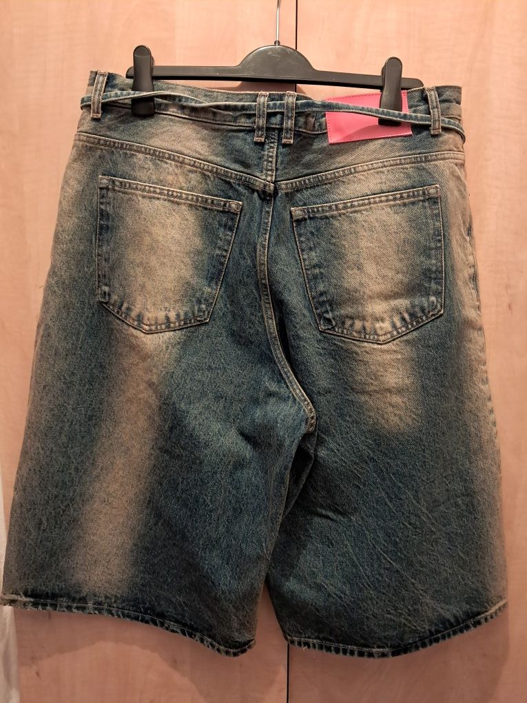 Pantaloni scurti blugi largi Zara. Skates, HipHop, gangsta,