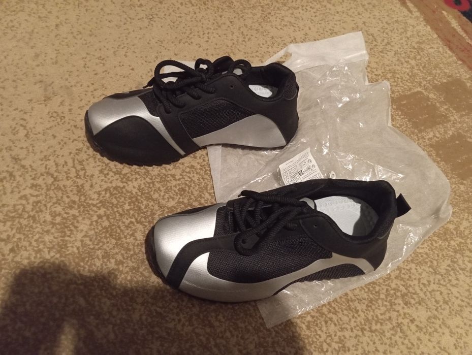 Încălțăminte sport