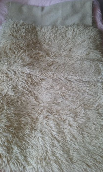 Подават се вълнени китеници