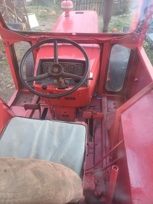 Vand Tractor  Utb 650