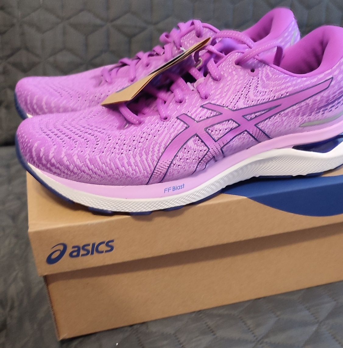 Дамски Маратонки Asics 42-42.5-43 номер