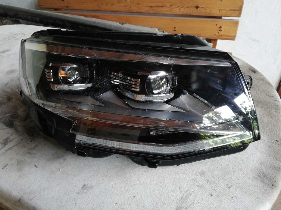 Фар VW Multivan LED десен/Фар Мултиван/Фар Transporter T6 FULL LED
