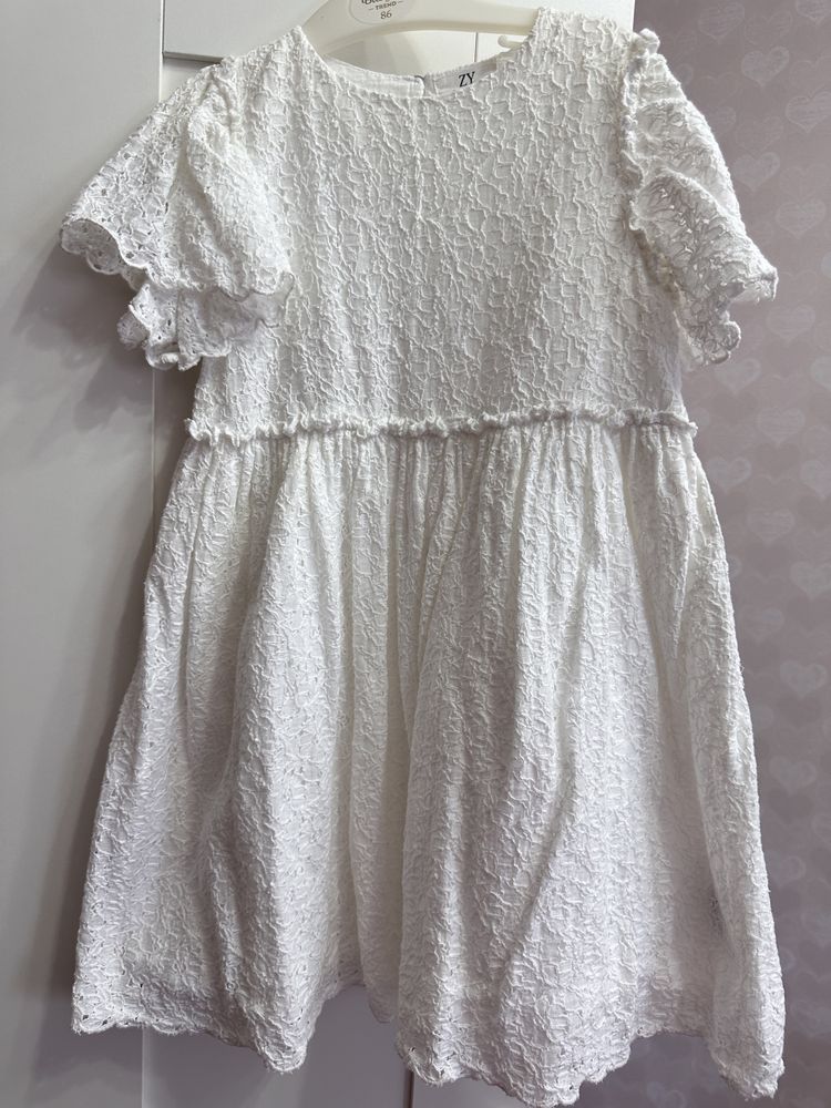 Белое летнее платье на девочку
