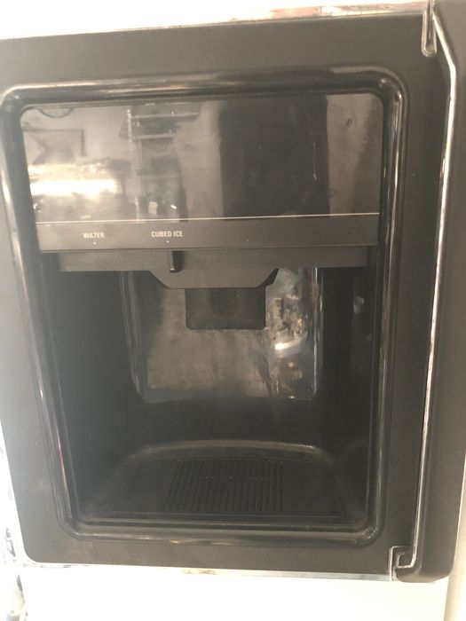 Хладилник двоен с ледарка