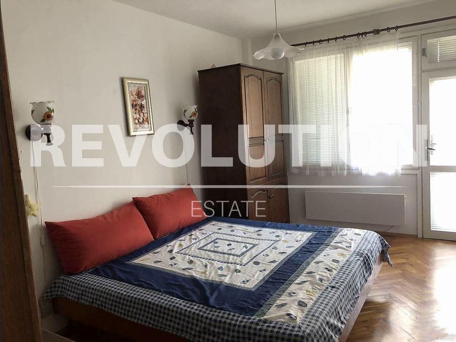 Дава се под наем Тристаен апартамент в Варна, Бриз - 110 кв.м за 500 € - Снимка #4