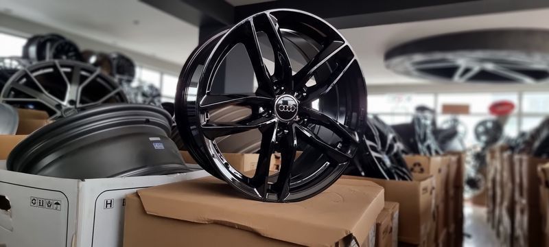 17цола AUDI A3,A4,A5,A6,Q3,Q5 Ауди 4бр
