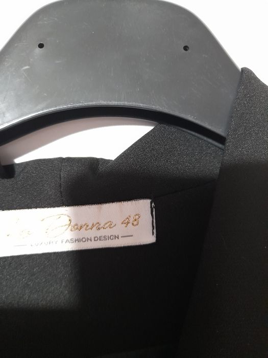 Rochie neagra tip sacou mar 48