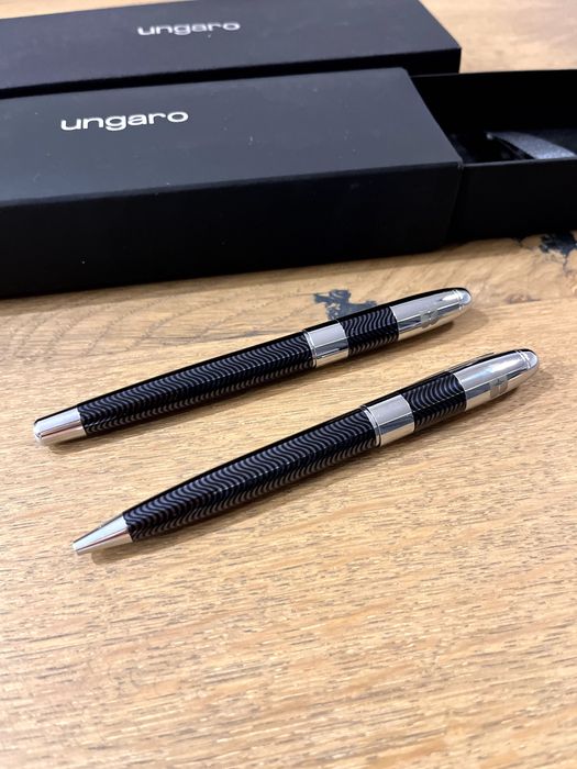 комплект писалка и химикал UNGARO