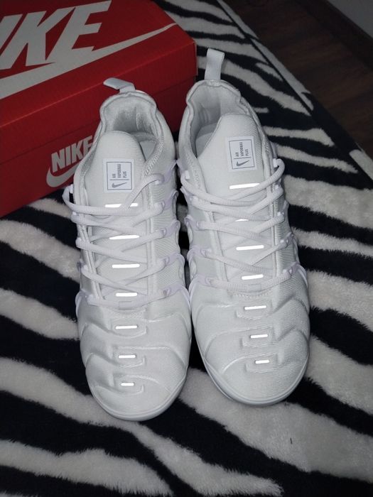 Nike vapor max noi in cutie