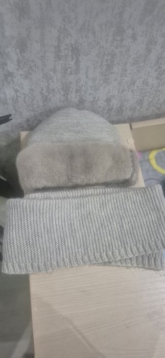 Продам шапку со снудом