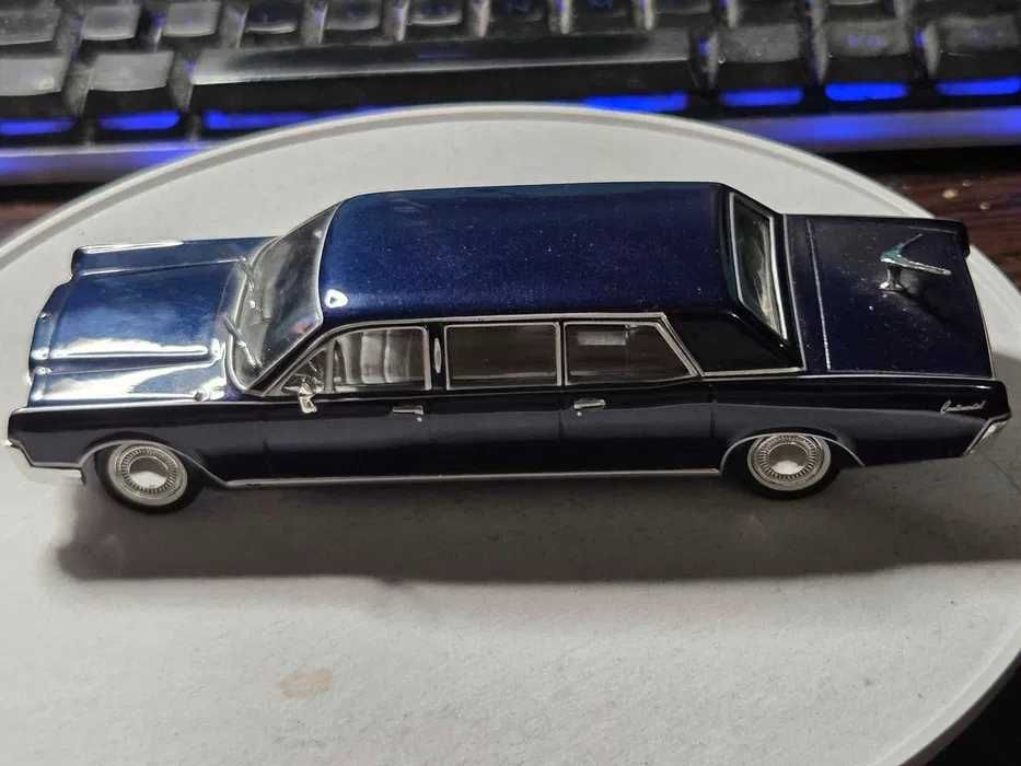 Lot vintage de 8 masinute de colectie