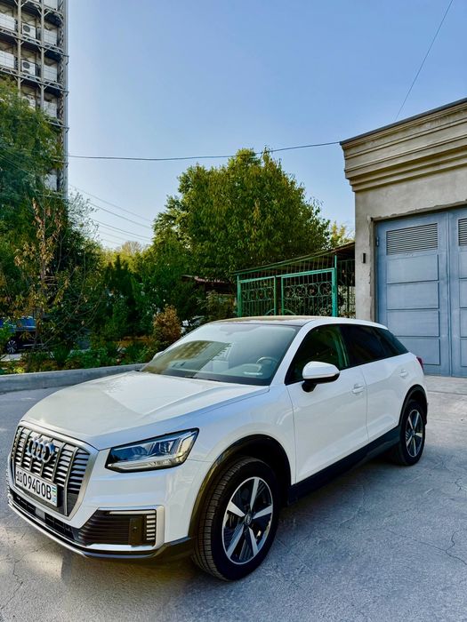 Audi Q2 L ideal sastyana