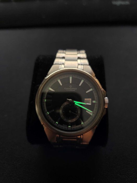 Продавам Швейцарски часовник от личната си колекция Candino TITANIUM.