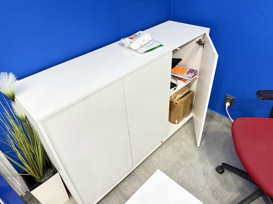 Шкаф / Скрин с пуш