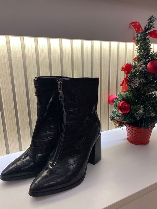 Ботинки почти новые