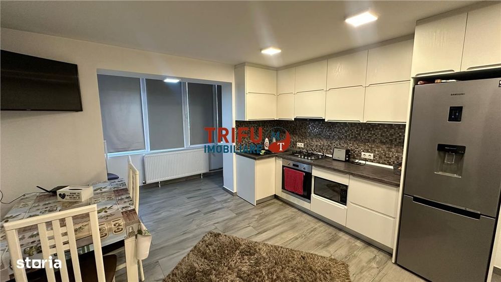 Apartament spațios de închiriat cu 3 dormitoare, etaj 1, loc de parcar