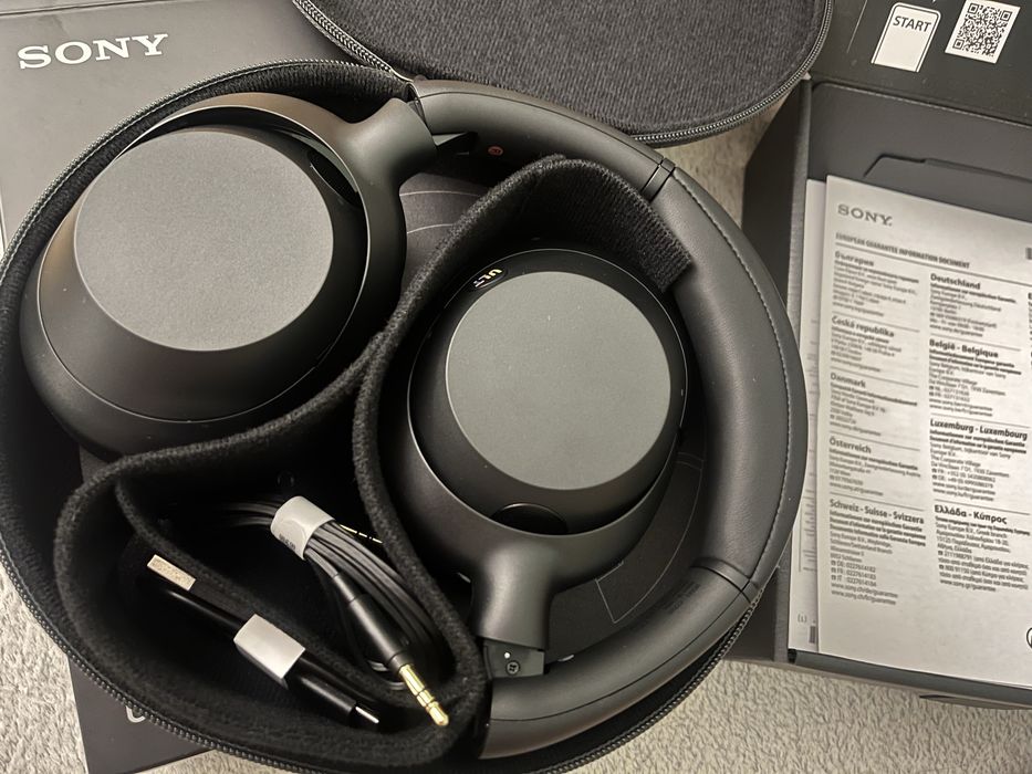 Căști Sony wireless, noi, Noise Cancelling, 30h baterie (WH-ULT900)